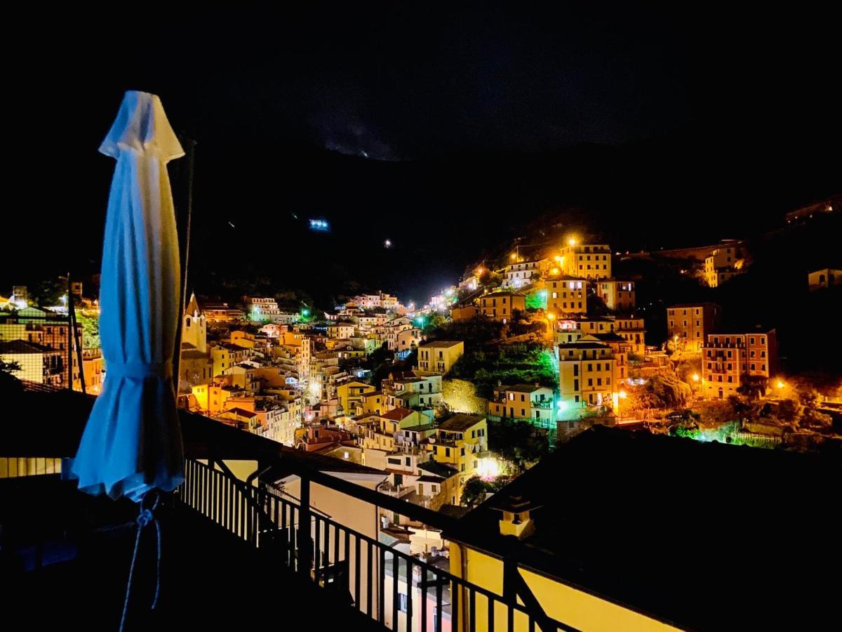 Al Castello Apartment Riomaggiore Bagian luar foto
