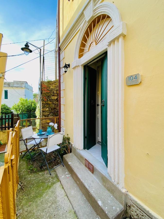Al Castello Apartment Riomaggiore Bagian luar foto